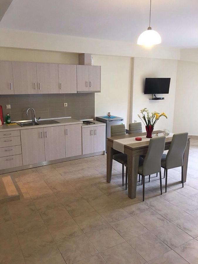 My Home Apartments 1 리메나스 외부 사진
