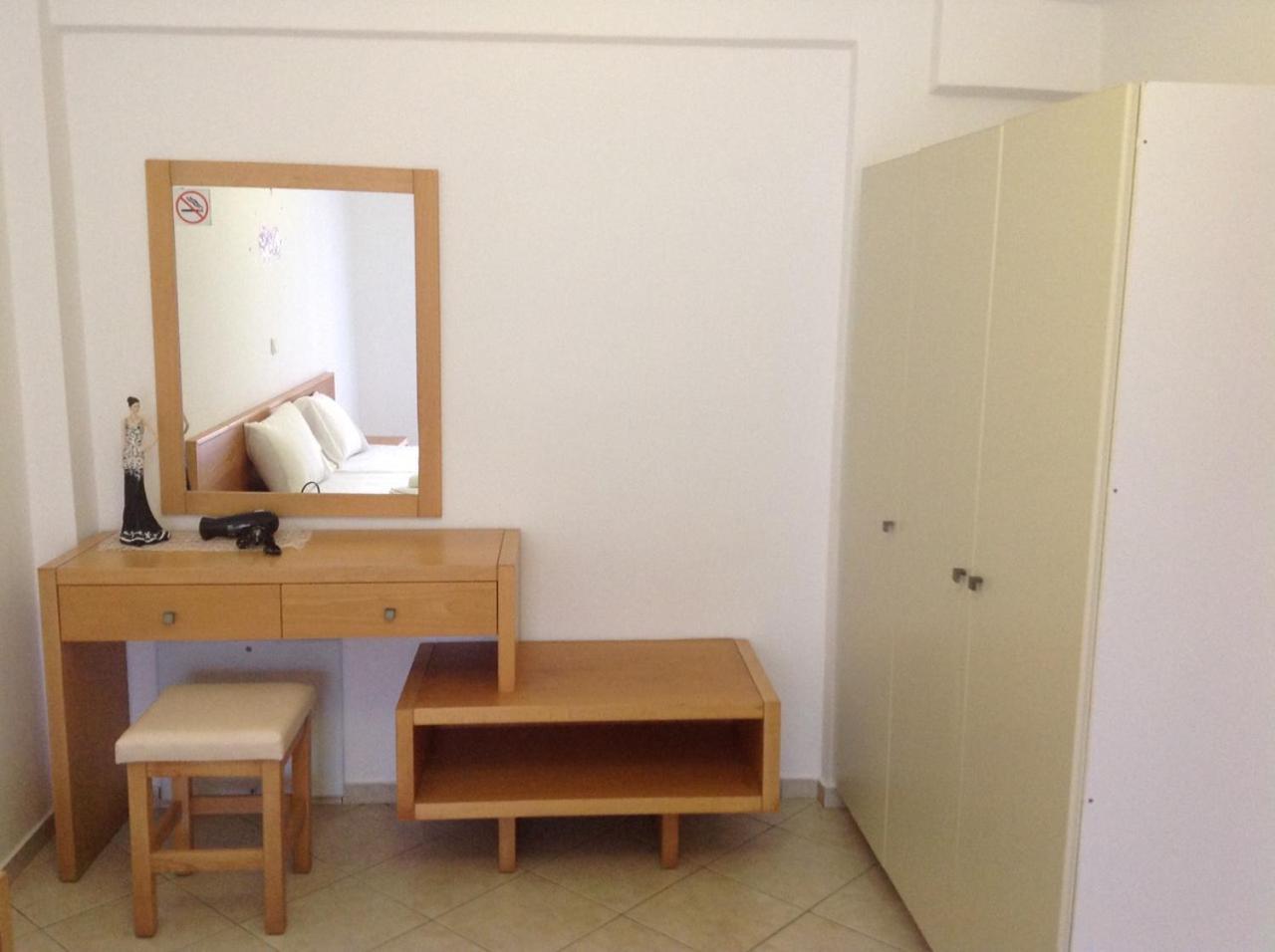 My Home Apartments 1 리메나스 외부 사진